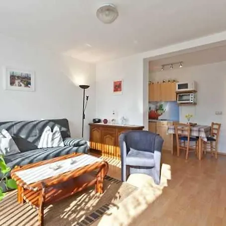 Im Hof Objekt Id 12111-0 * Waren (Mueritz)